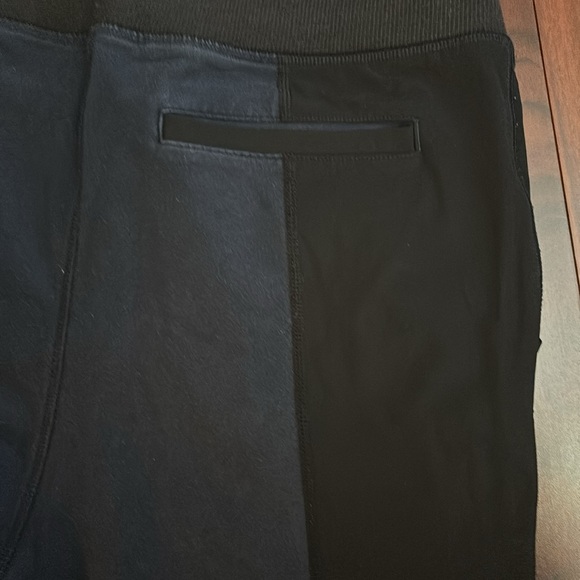 Lululemon Jogger - Picture 4 of 6